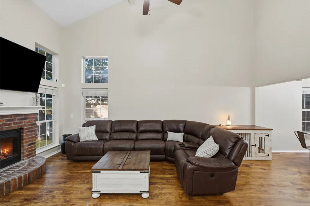 3714 S 71st West Avenue Tulsa, OK 74107