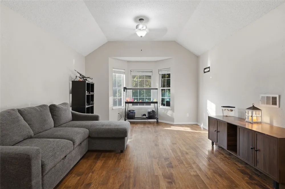 3714 S 71st West Avenue Tulsa, OK 74107