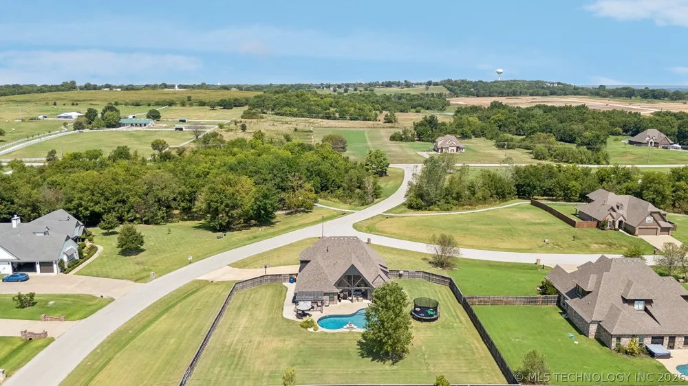1914 E 172nd Street S Mounds, OK 74047