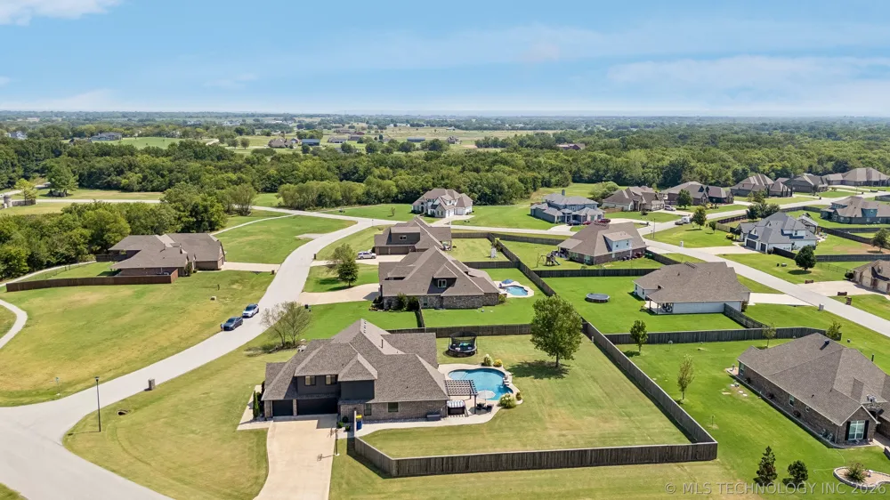 1914 E 172nd Street S Mounds, OK 74047