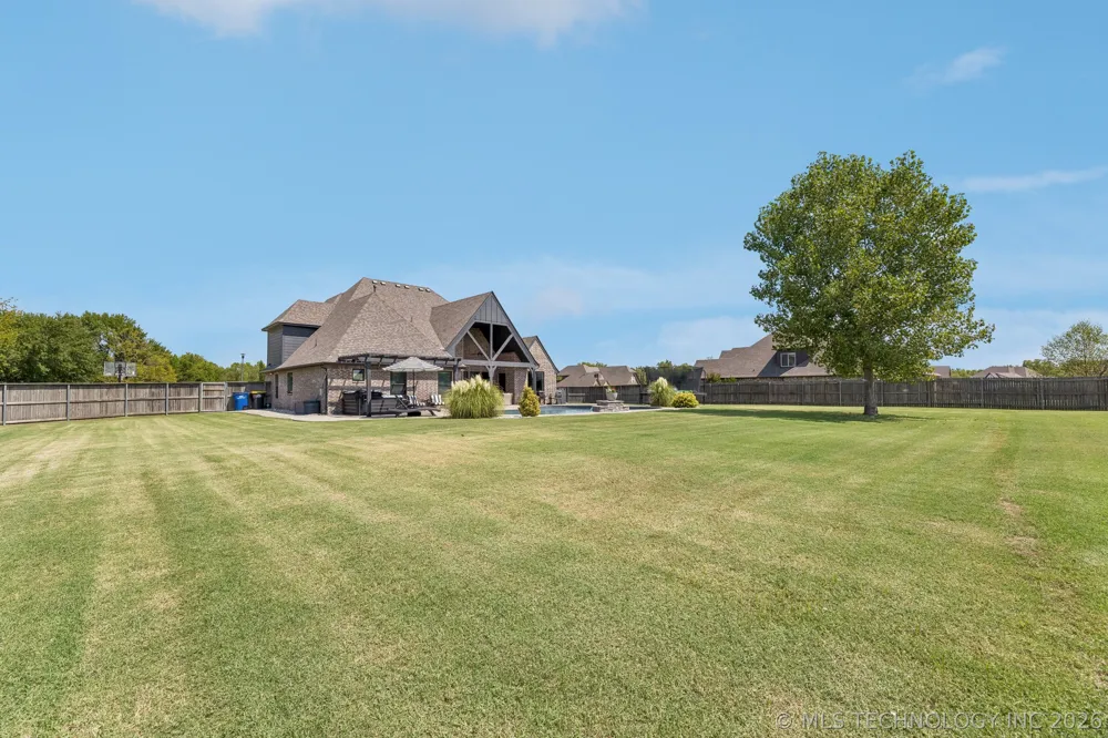 1914 E 172nd Street S Mounds, OK 74047