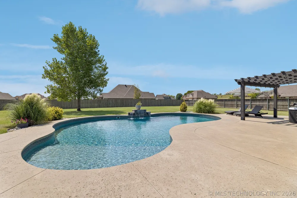 1914 E 172nd Street S Mounds, OK 74047