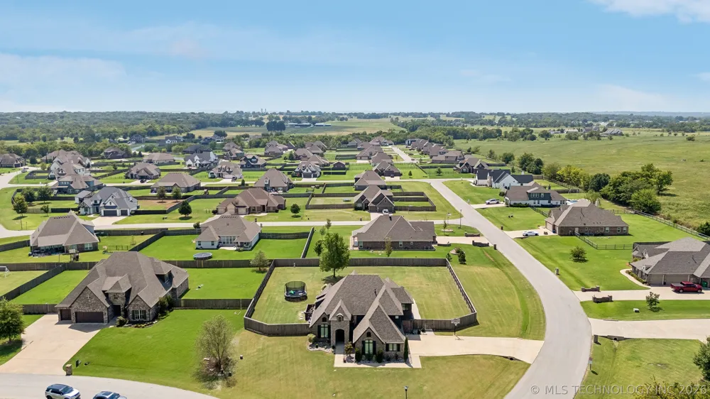 1914 E 172nd Street S Mounds, OK 74047