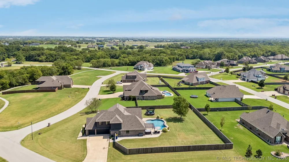 1914 E 172nd Street S Mounds, OK 74047