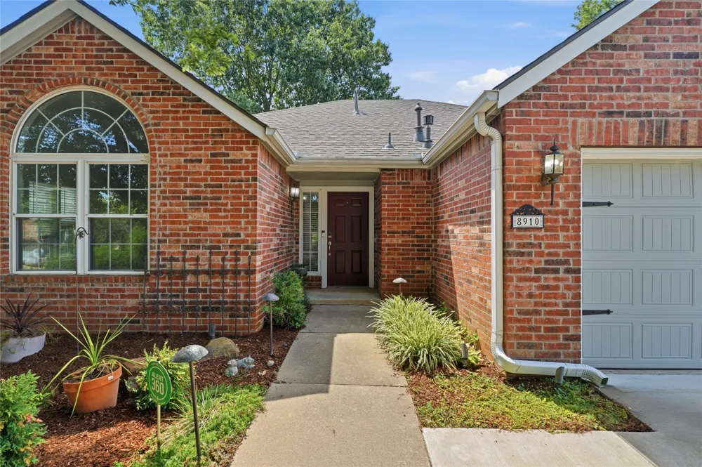 8910 E 100th Place Tulsa, OK 74133