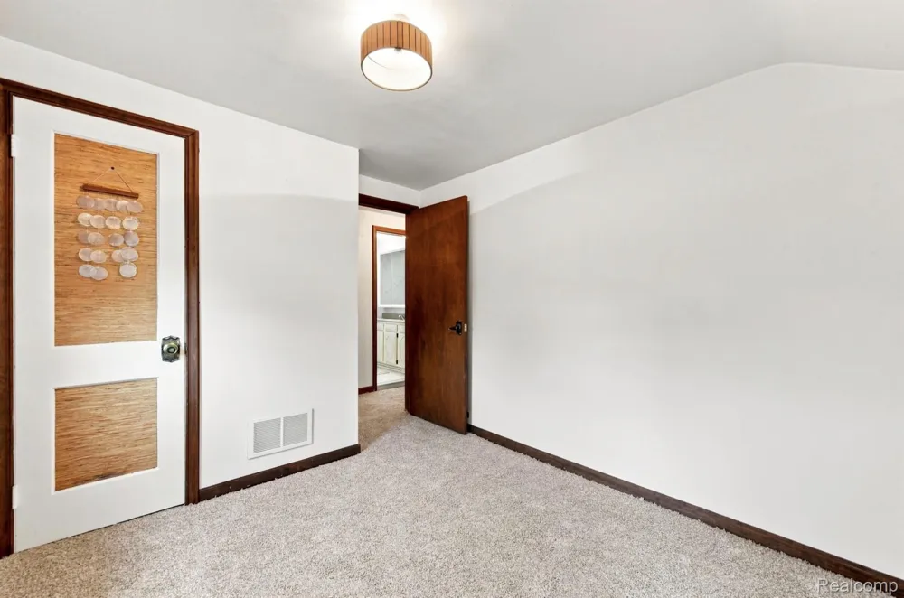 13200 Mercier Street Southgate City, MI 48195