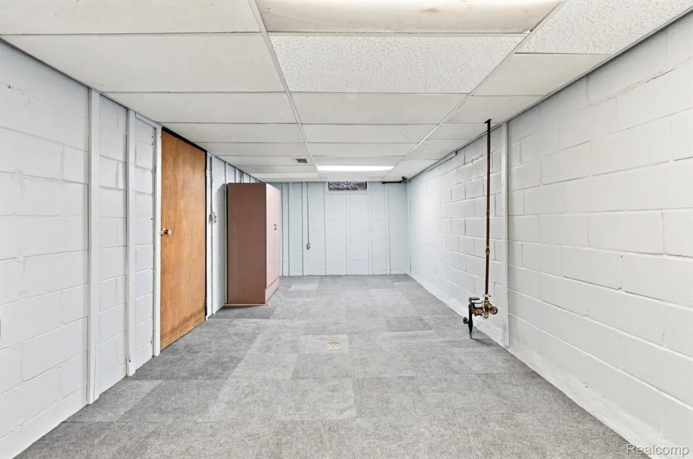 13200 Mercier Street Southgate City, MI 48195