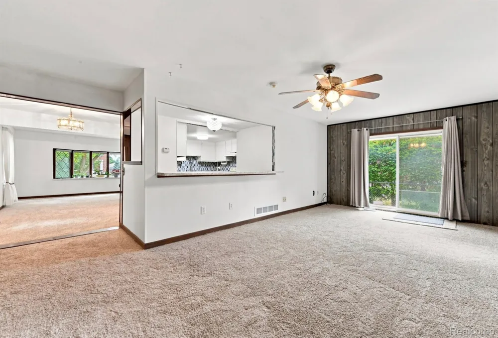 13200 Mercier Street Southgate City, MI 48195