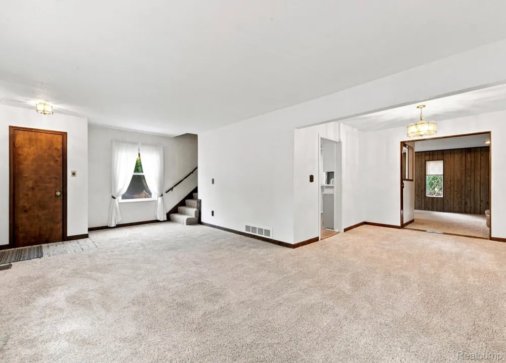 13200 Mercier Street Southgate City, MI 48195