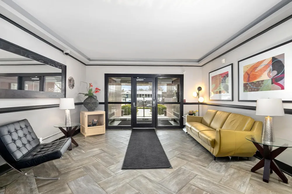 505 Cherry Street SE #404 Grand Rapids, MI 49503
