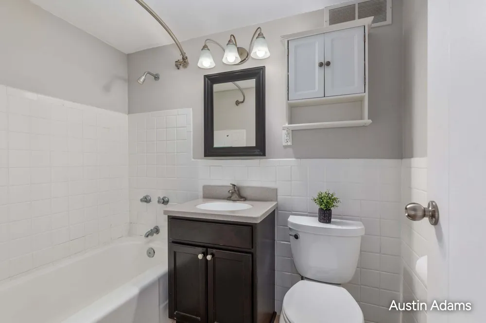 505 Cherry Street SE #404 Grand Rapids, MI 49503