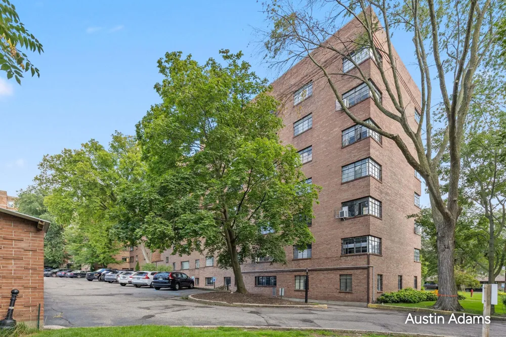 505 Cherry Street SE #404 Grand Rapids, MI 49503
