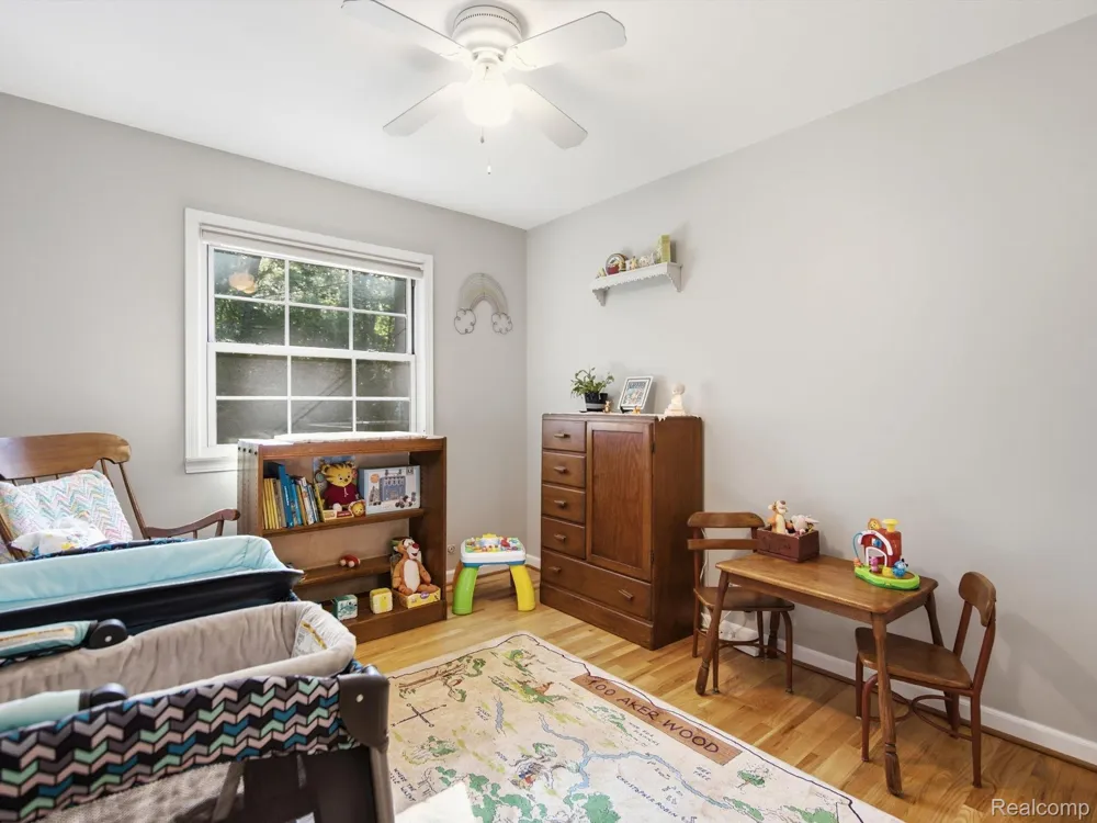2314 Ostrum Drive Waterford Charter Township, MI 48328
