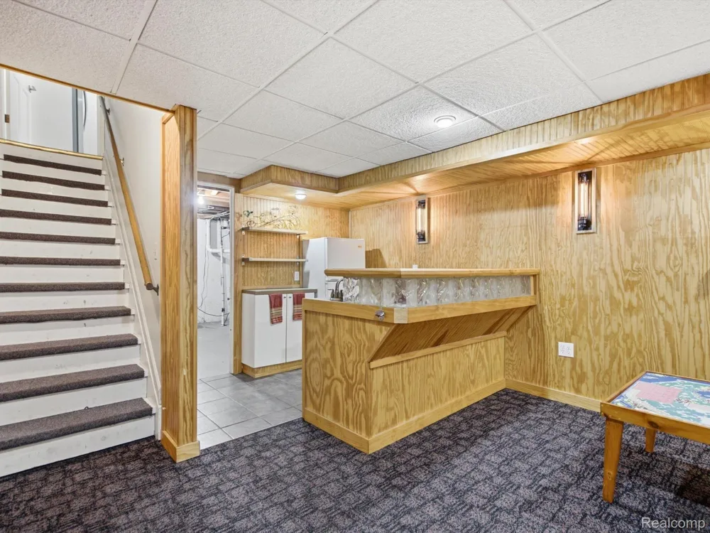 2314 Ostrum Drive Waterford Charter Township, MI 48328