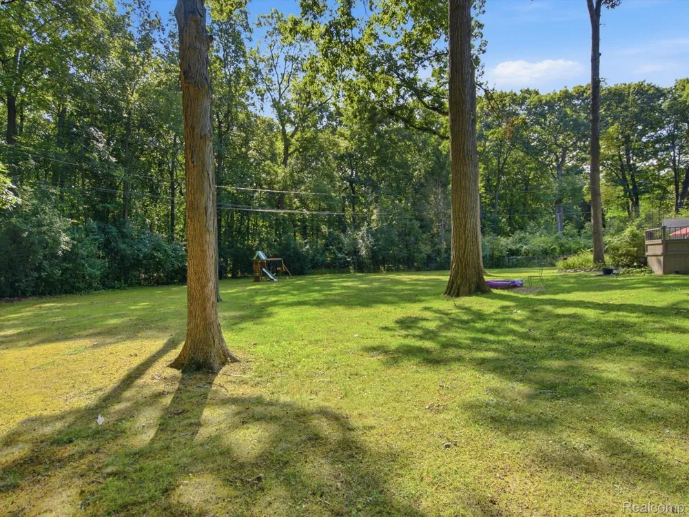 2314 Ostrum Drive Waterford Charter Township, MI 48328