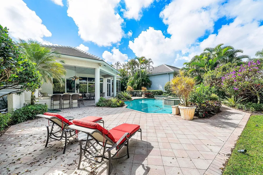 114 Vintage Isle Lane Palm Beach Gardens, FL 33418