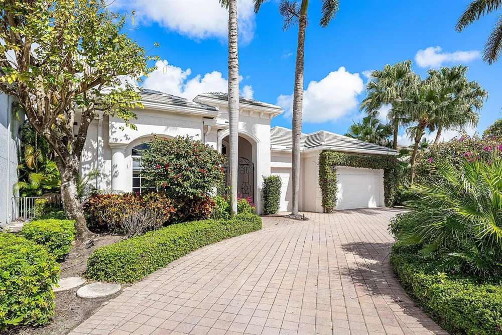 114 Vintage Isle Lane Palm Beach Gardens, FL 33418