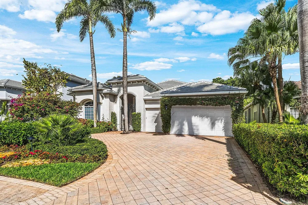 114 Vintage Isle Lane Palm Beach Gardens, FL 33418