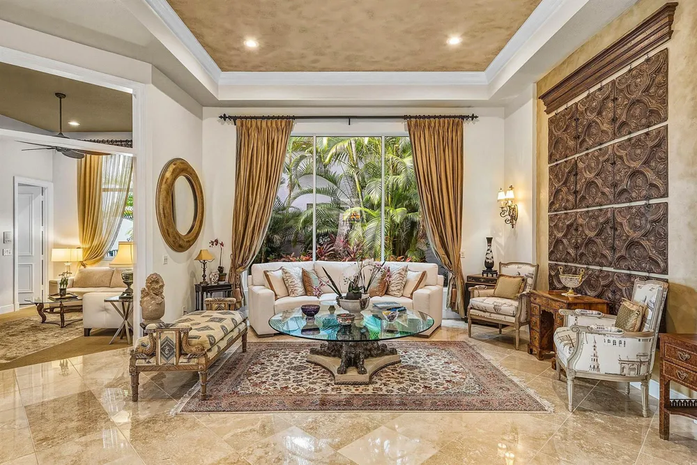 114 Vintage Isle Lane Palm Beach Gardens, FL 33418