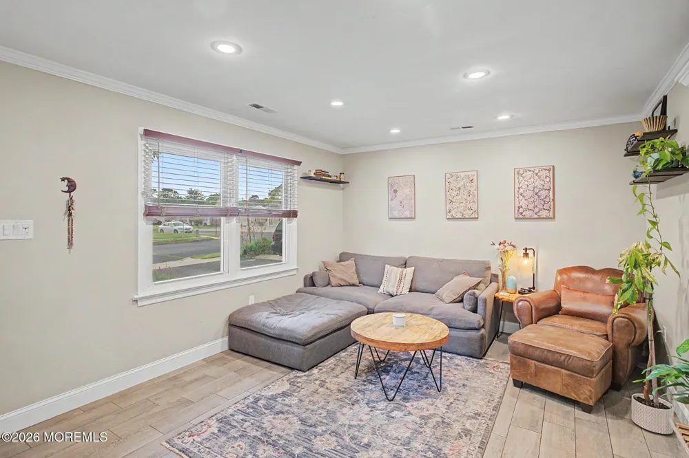 18 Fresno Street Barnegat, NJ 08005