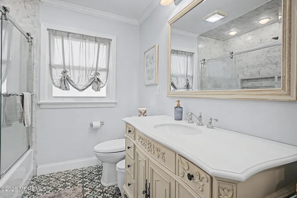 18 Fresno Street Barnegat, NJ 08005