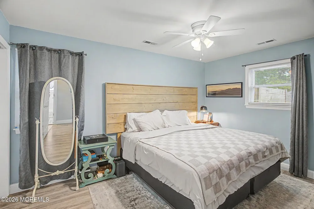 18 Fresno Street Barnegat, NJ 08005