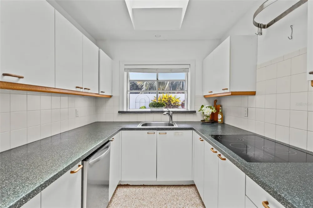 3536 JAFFA DRIVE Sarasota, FL 34239