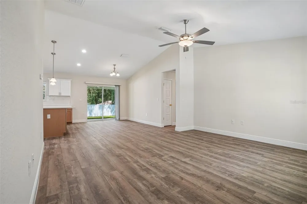 1194 W VIRGINIS DRIVE Citrus Springs, FL 34434