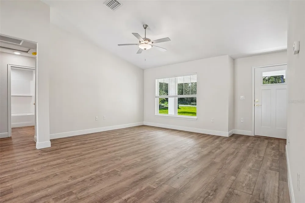 1194 W VIRGINIS DRIVE Citrus Springs, FL 34434