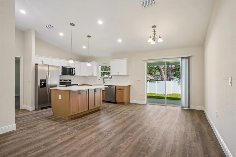 1194 W VIRGINIS DRIVE Citrus Springs, FL 34434