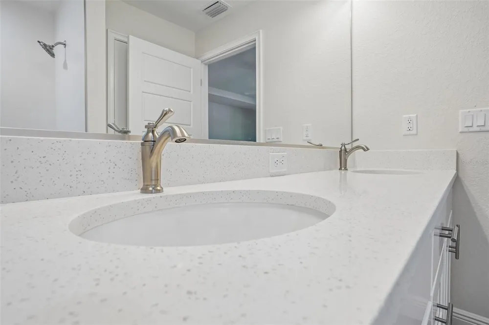 1194 W VIRGINIS DRIVE Citrus Springs, FL 34434