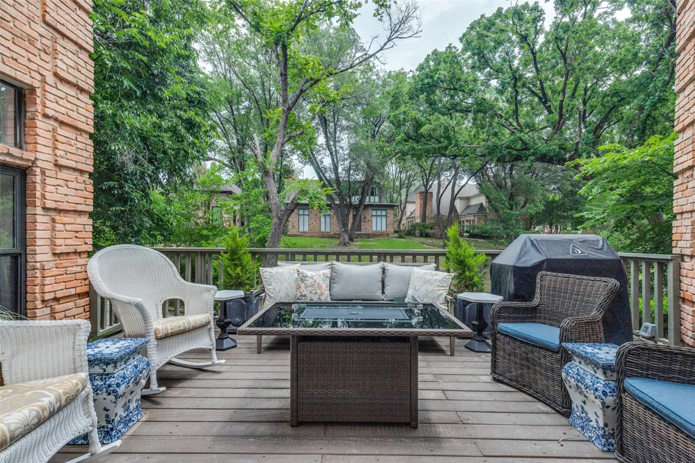17316 Club Hill Lane Dallas, TX 75248