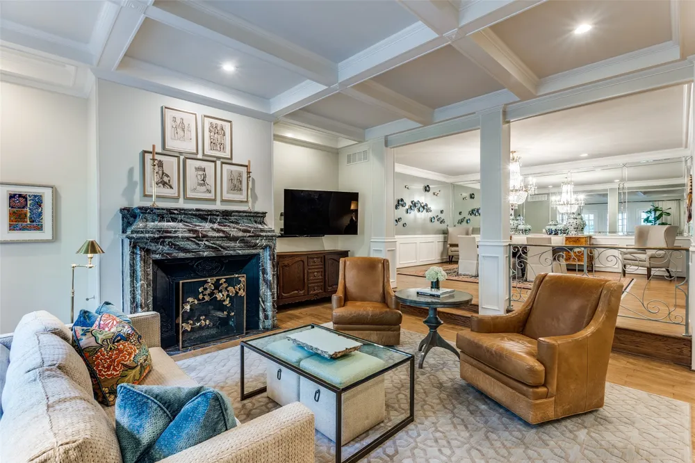 17316 Club Hill Lane Dallas, TX 75248