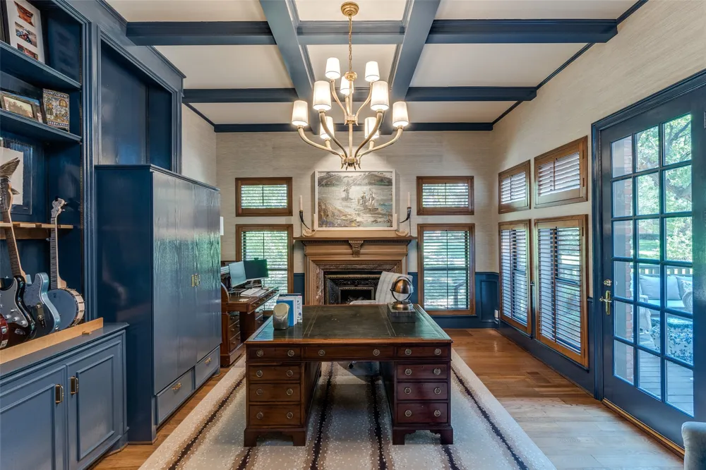 17316 Club Hill Lane Dallas, TX 75248