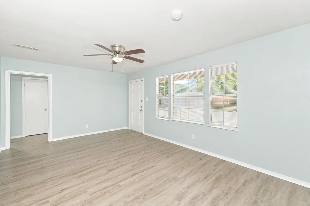 5736 Aton Avenue Westworth Village, TX 76114