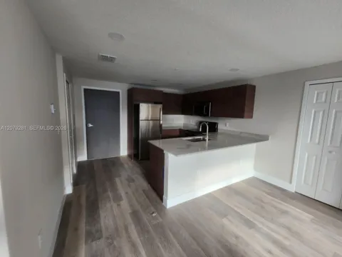4424 S TEXAS AVE #212