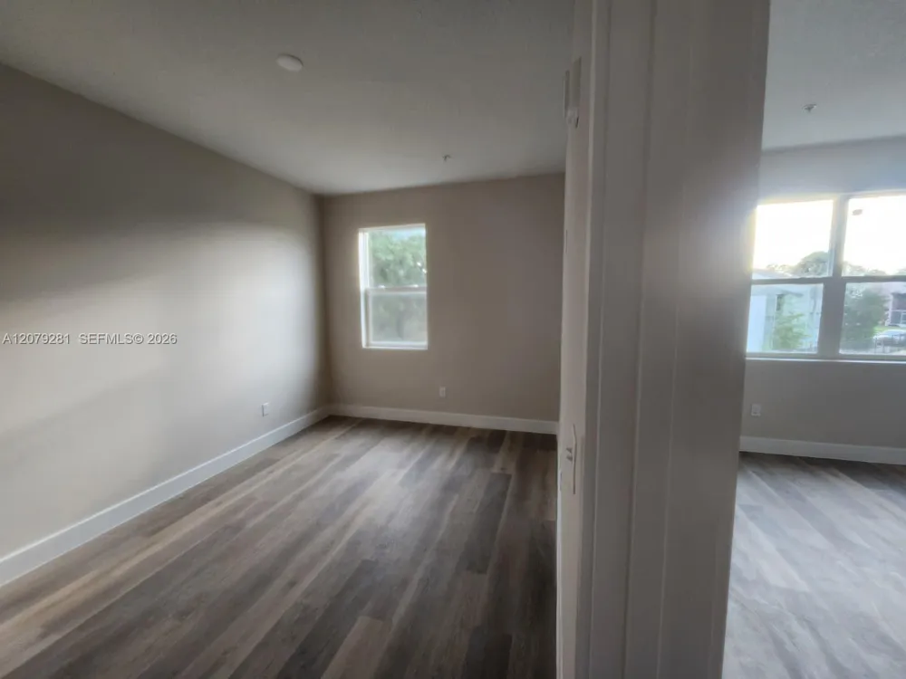 4424 S TEXAS AVE #212 Orlando, FL 32839