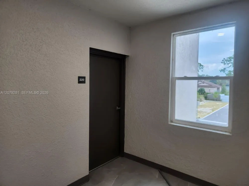 4424 S TEXAS AVE #212 Orlando, FL 32839