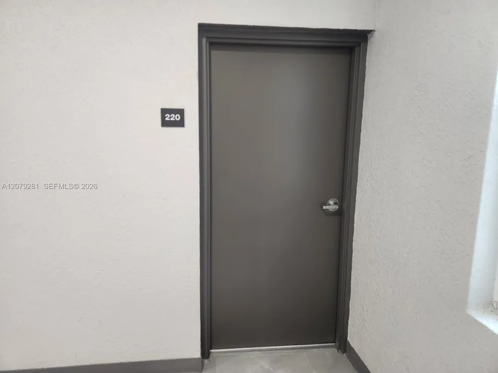4424 S TEXAS AVE #212 Orlando, FL 32839