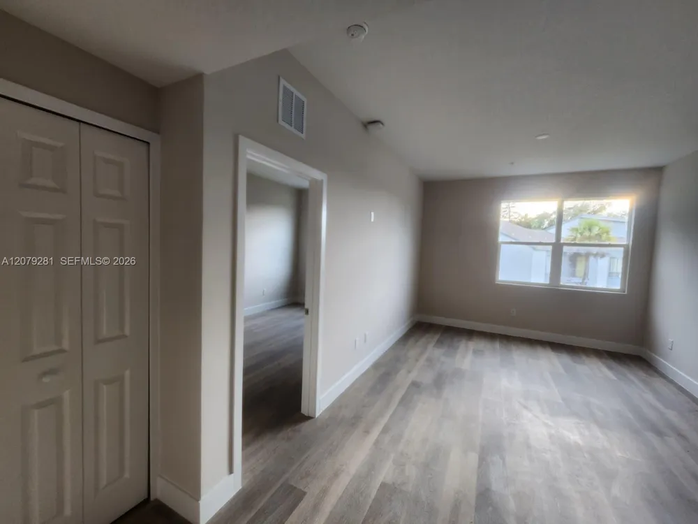 4424 S TEXAS AVE #212 Orlando, FL 32839