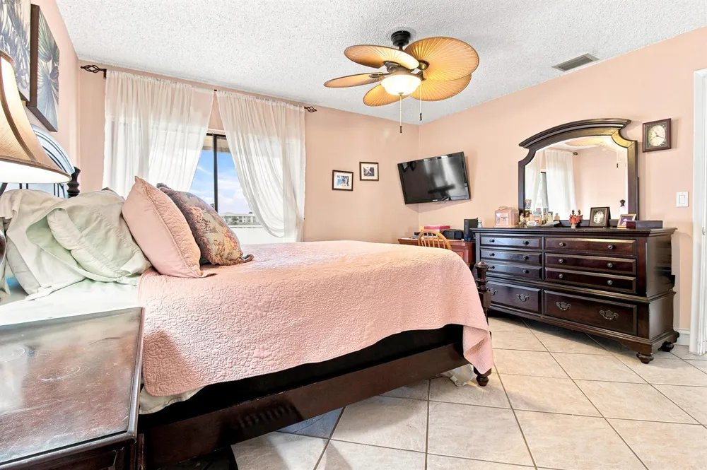 611 Banks Road Margate, FL 33063