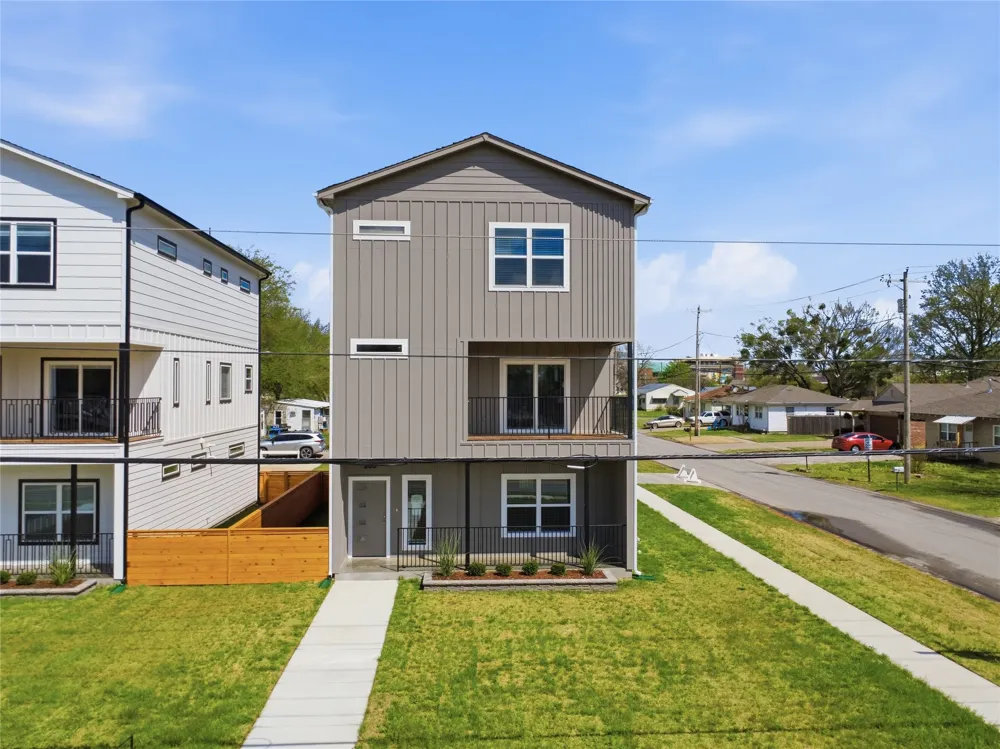 200 W Houston Street Broken Arrow, OK 74012