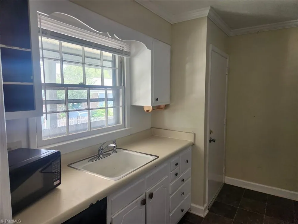 2922 Ramsgate Court Winston-Salem, NC 27106