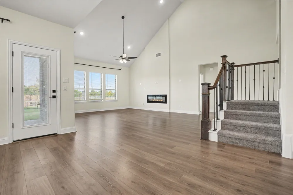 1830 Silver Birch Road Waxahachie, TX 75165