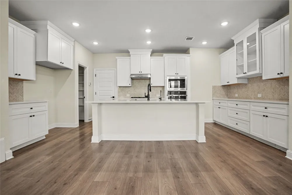1830 Silver Birch Road Waxahachie, TX 75165