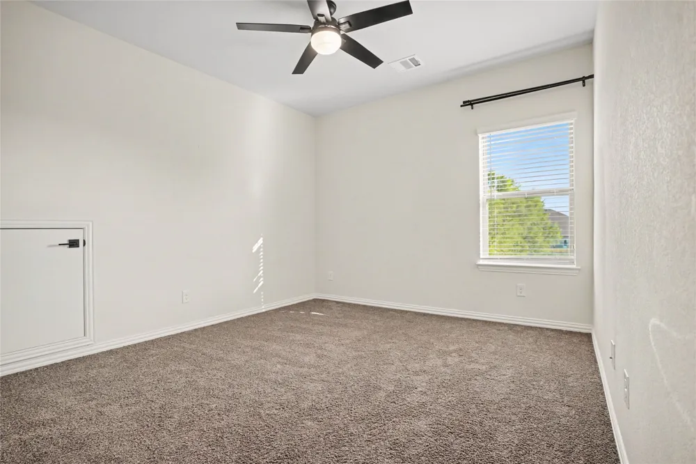 1830 Silver Birch Road Waxahachie, TX 75165