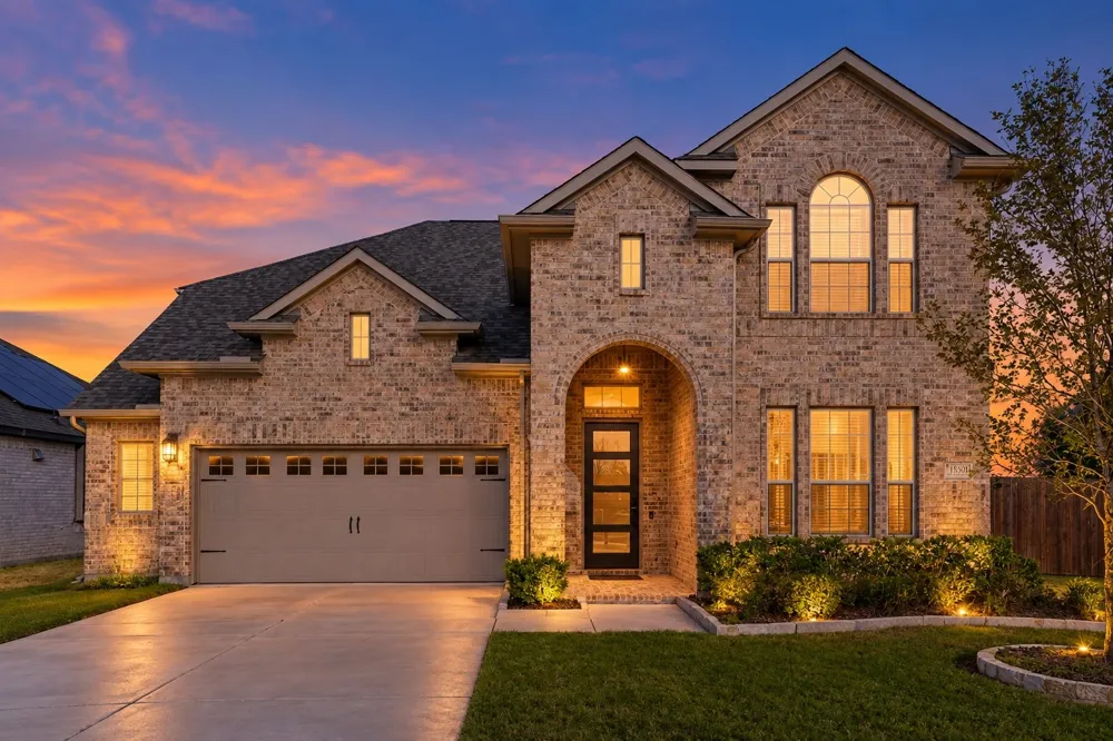 1830 Silver Birch Road Waxahachie, TX 75165