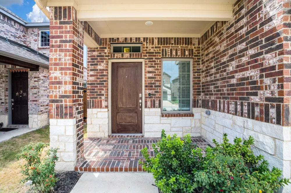 325 Willowmore Drive Little Elm, TX 75068