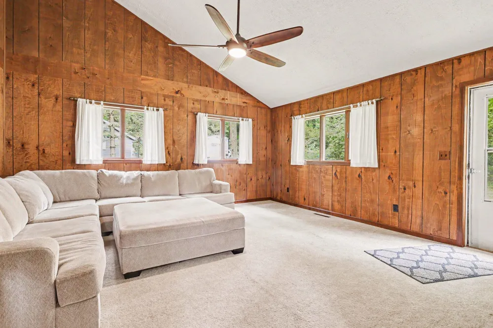 5820 Windy Acres Lane Berrien Springs, MI 49103