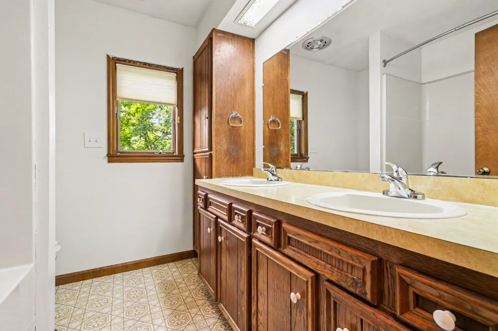 5820 Windy Acres Lane Berrien Springs, MI 49103
